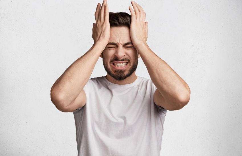 Dor de cabeça forte após beber – o que significa?
