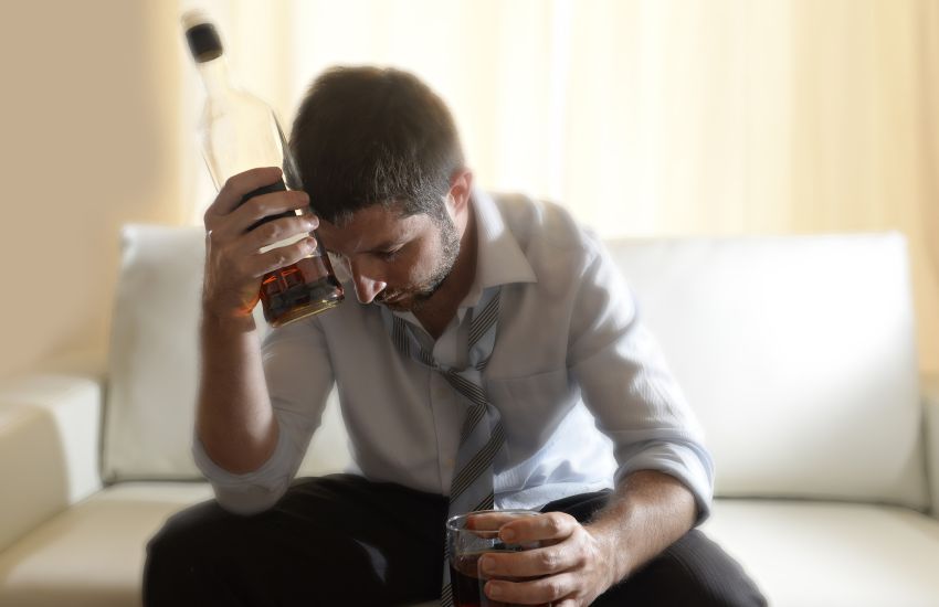Os perigos do alcoolismo: o que você precisa saber