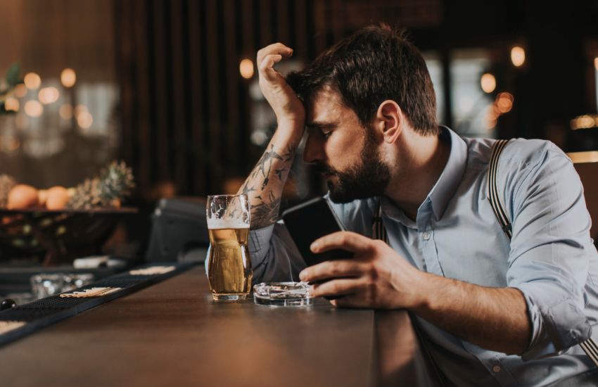 Beber todos os dias é considerado alcoolismo?