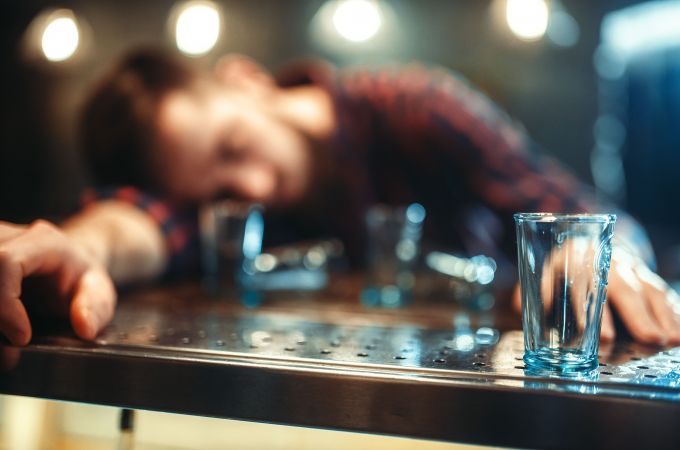 As bebidas alcoólicas que mais deixam com ressaca