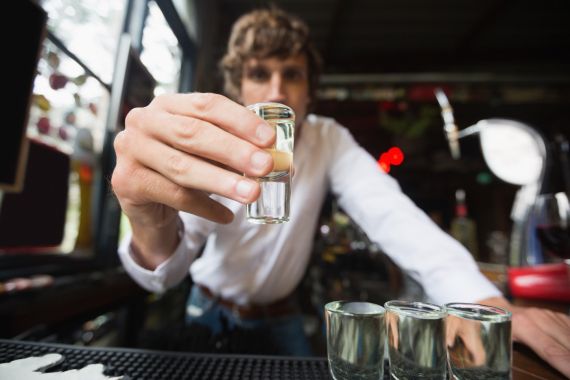 O que Colocar na Pinga para a Pessoa Parar de Beber? Entenda a Verdade e os Riscos
